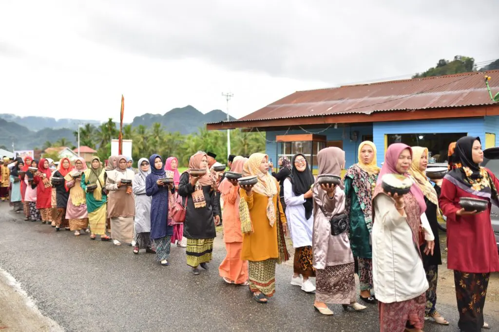 Festival Pesona Barulak 2022 Berjalan Sukses dan Lancar 15 , Festival Pesona Barulak Festival Pesona Nagari Barulak 2022 1 , polda sulbar, Binomedia