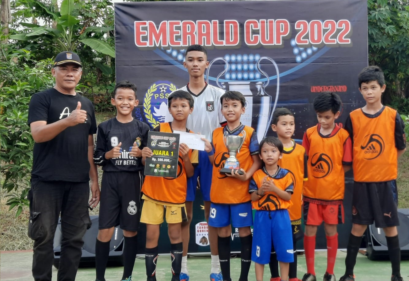 Juara Turnamen Futsal Emerald Cup 2022 di Hari Sumpah Pemuda ke-94 17 , Emerald Cup 2022 Juara Emerald Cup 2022 usia dini