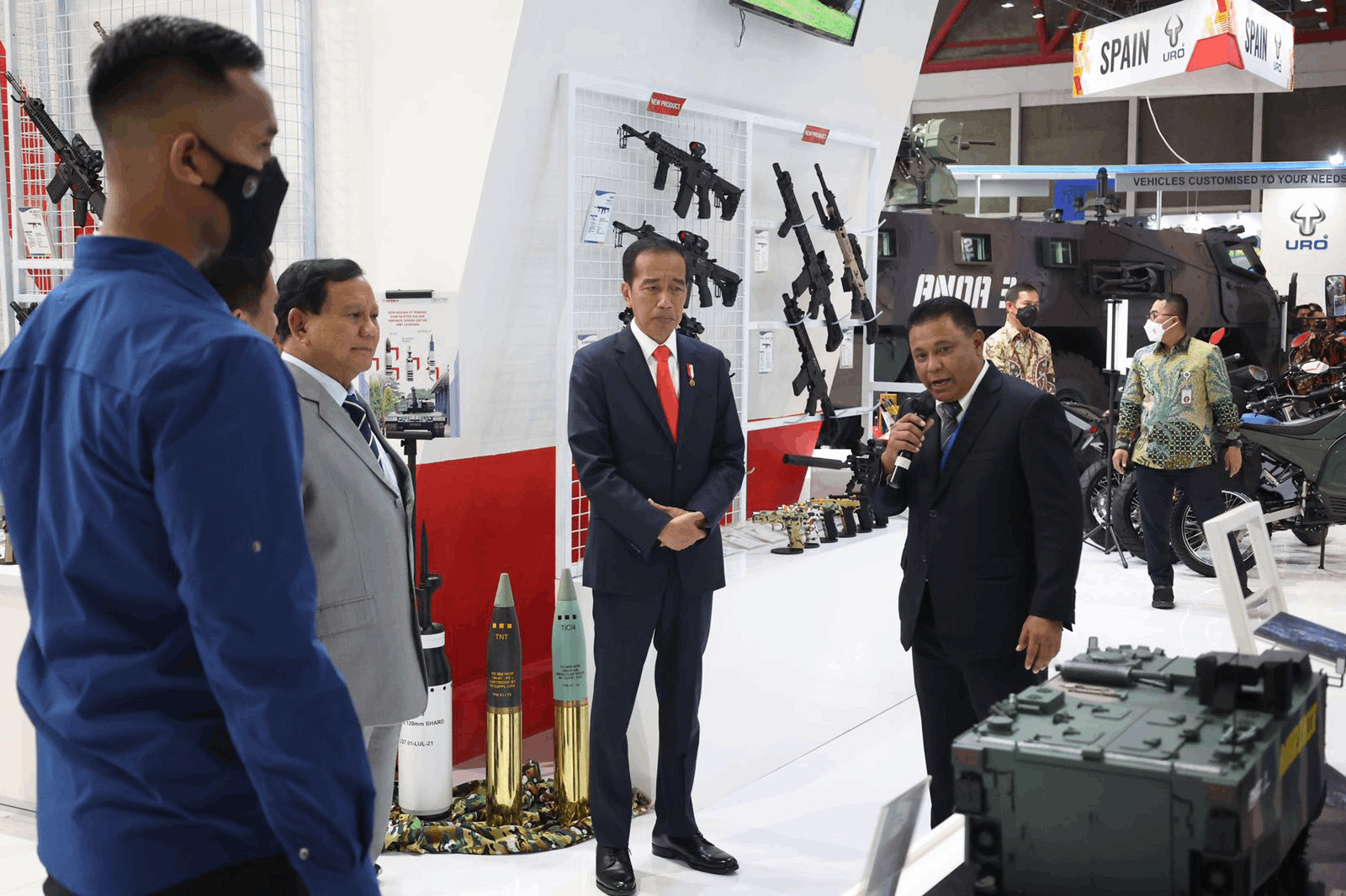 Menhan Prabowo Dampingi Presiden RI Joko Widodo, di Indo Defence 2022