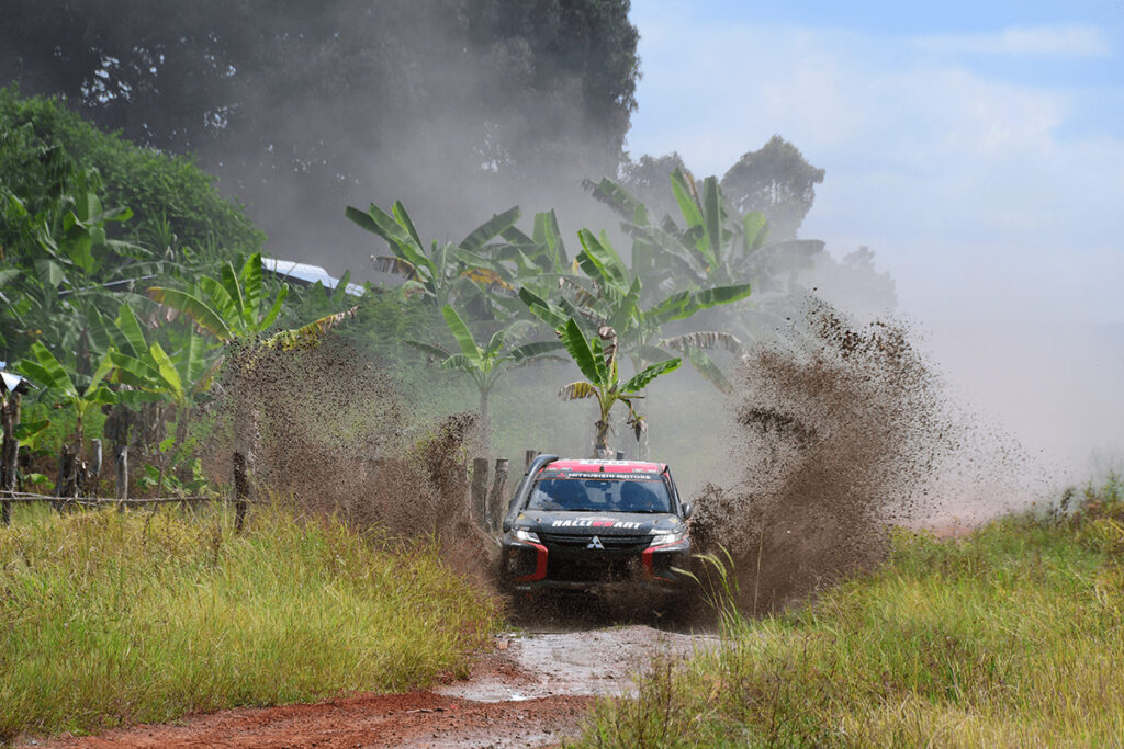 Tim Mitsubishi Ralliart Finish di Posisi Pertama di Asia Cross Country Rally 2022 15 , Tim Mitsubishi Ralliart Tim Mitsubishi Ralliart
