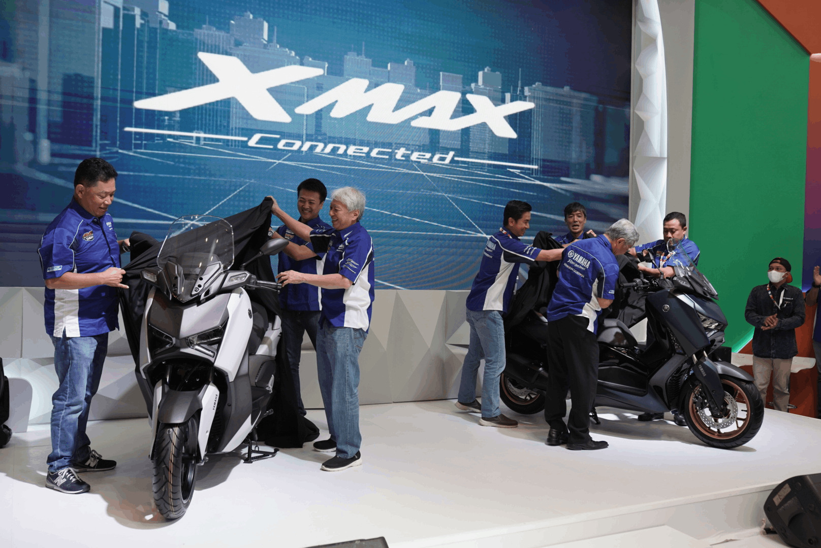 Yamaha XMAX Connected_ Spesifikasi dan Harga 2022