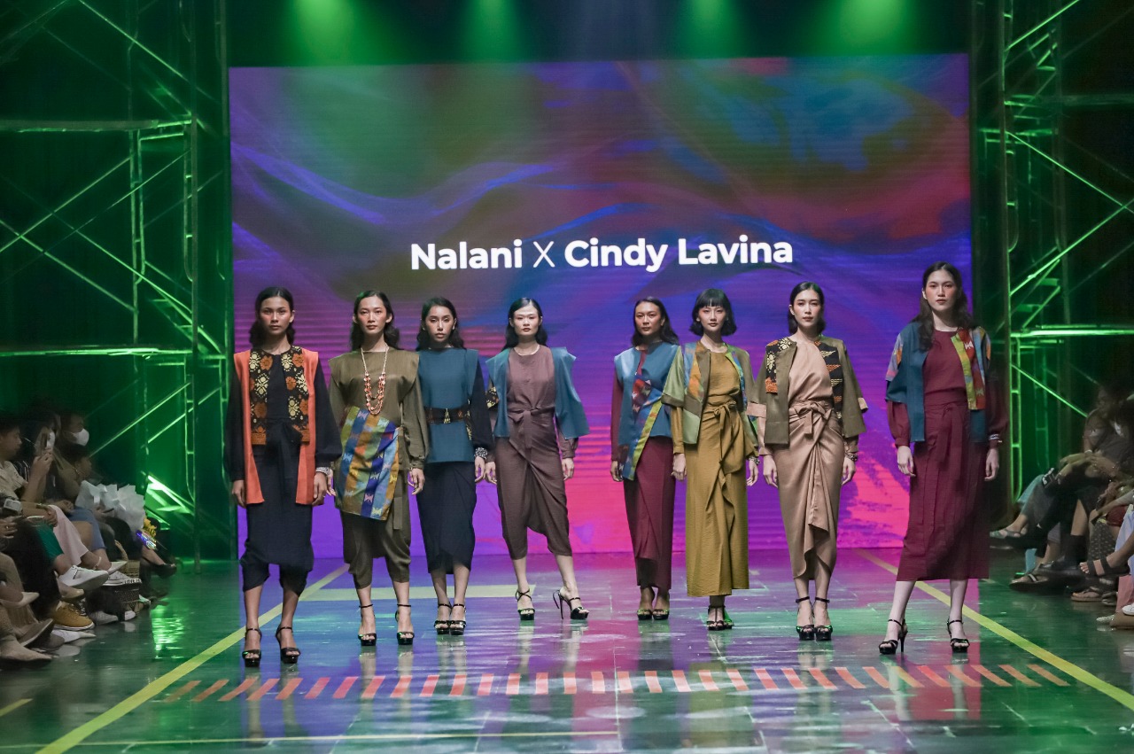Indonesian Fashion Chamber Merayakan Keragaman Karya Fesyen dengan Wastra Indonesia dalam Gelaran SPOTLIGHT Indonesia: Celebrating Diversity