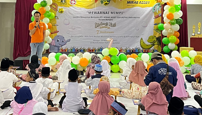 Mirae Asset Sekuritas Indonesia menggelar kegiatan CSR di 5 Cabang, Untuk Bantu Masyarakat Sekitar 16 , Mirae Asset Nurdin, Area Manager PT Mirae Asset Sekuritas Indonesia, dalam acara CSR Mewarnai Mimpi di Surabaya