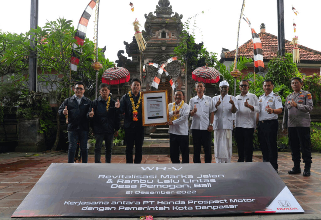 Honda Test Drive Honda WR-V, dan Serah Terima Bantuan Revitalisasi Marka Jalan di Bali 15 , honda wr-v WR-V Revitalisasi Marka HJalan & Rambu Lintas