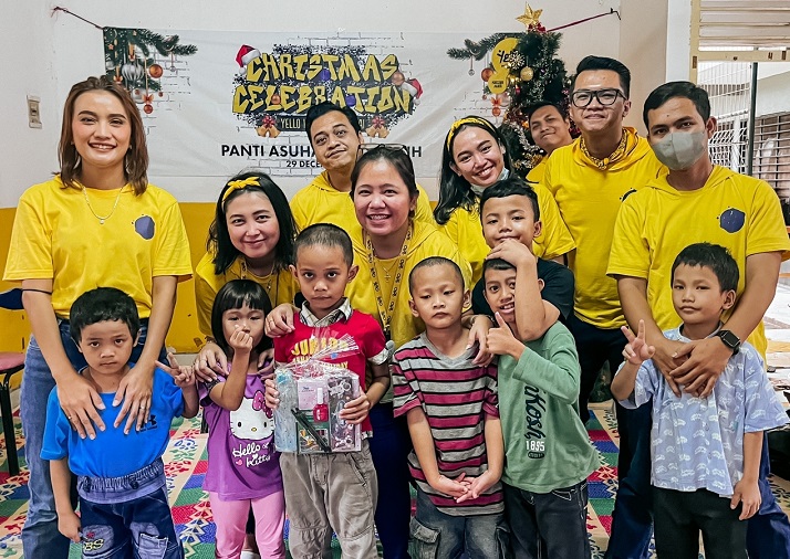 Memeriahkan Hari Natal dan Tahun Baru YELLO Hotel Manggarai Jakarta Menggelar Kegiatan Sosial Bersama Anak Panti Asuhan Griya Asih 15 , YELLO Hotel YELLO Hotel Manggarai