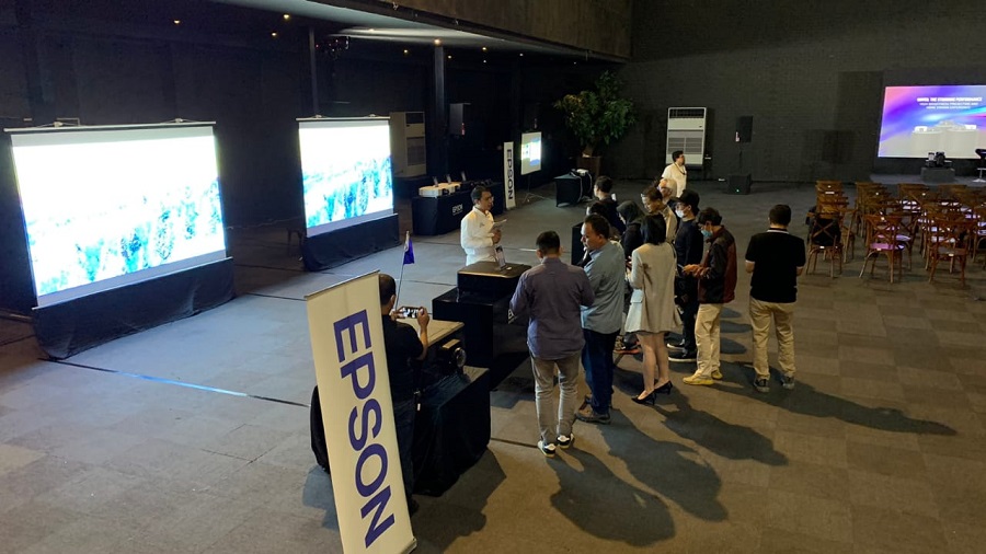 Tingkatkan Ketajaman dan Kenyamanan Dalam Proyeksi Proyektor, Simak Rekomendasi Terbaiknya! “Unveil The Stunning Performance” 18 , Proyektor Epson, Epson Indonesia