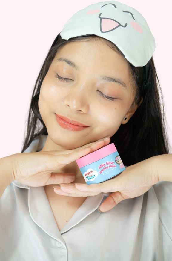 Wow Gak Perlu Khawatir Lagi Beraktivitas Diluar Ruangan, Ini Solusinya Untuk Melindungi Wajah Dari Paparan Sinar Matahari 15 , Sinar Matahari Pigeon Teens - Jelly Glow Sleeping Mask