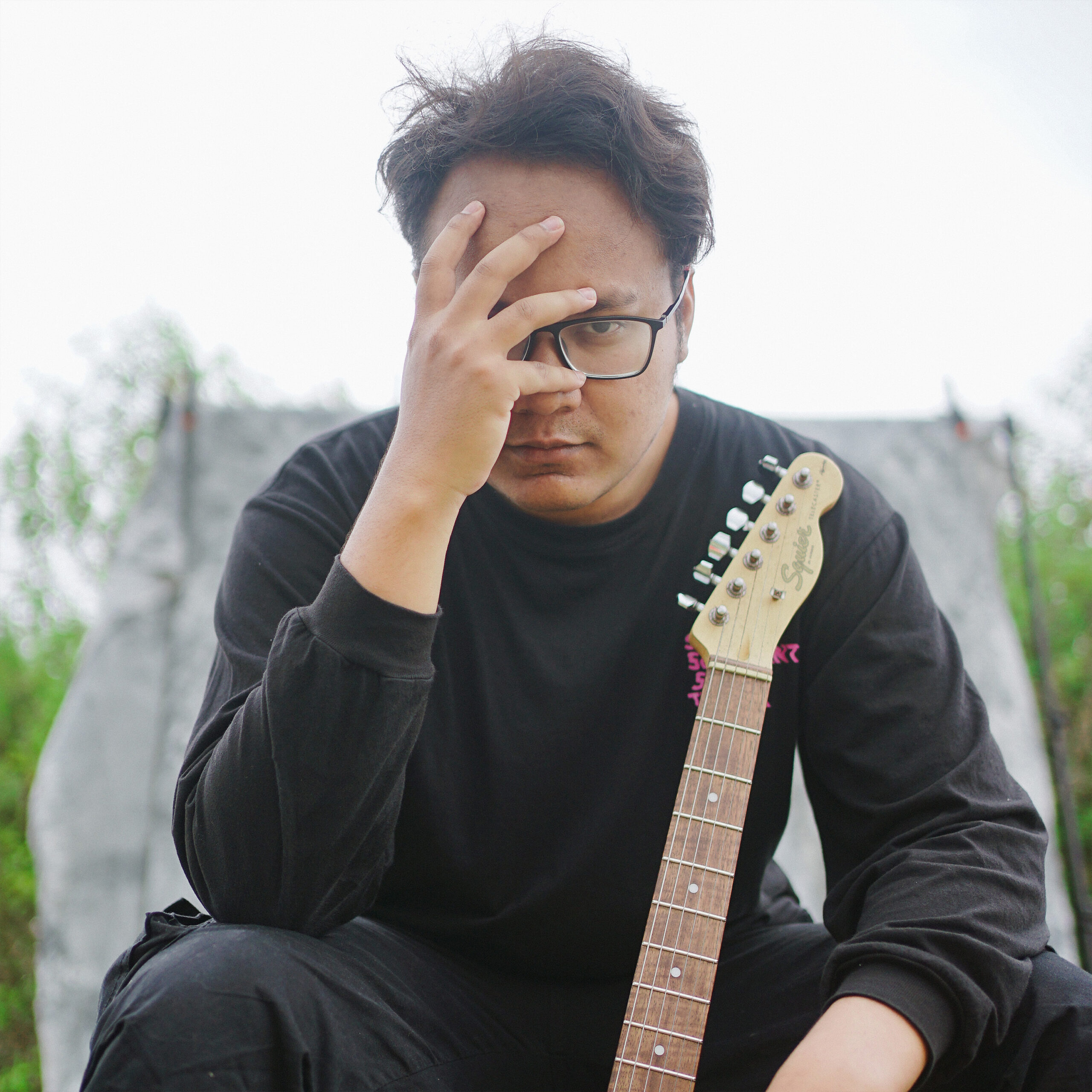 Lempar Batu Sembunyi Tangan, Kolaborasi Oneding dan THMSN (Tutus Thomson) Respon Terhadap Tragedi Kanjuruhan 16 , THMSN THMSN (Tutus Thomson)
