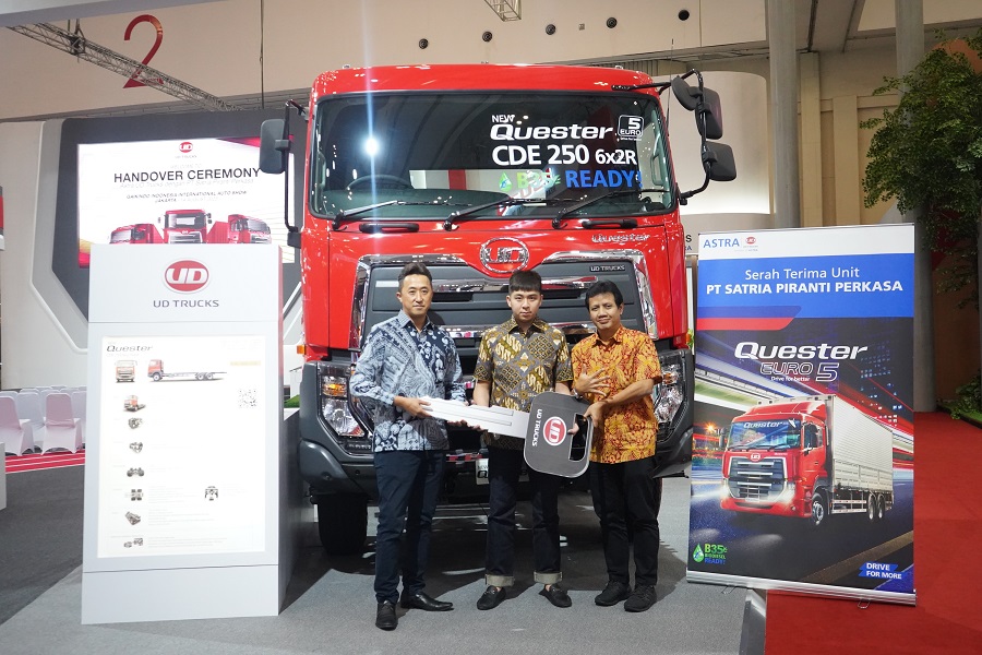 Solusi Purna Jual UD Trucks Melalui Astra UD Trucks Menyerahkan 30 unit Quester Euro5 CDE 250 Kepada PT Satria Piranti Perkasa 15 , UD Trucks UD Trucks