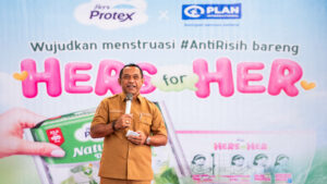 Seremoni Penyerahan Donasi Resmi Dibuka oleh Bupati Manggarai Herybertus G. Nabit S.E , , Binomedia