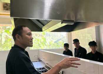 Aryaduta Suites Semanggi Hadirkan Semangat Kewirausahaan Lewat CSR “Sapta Rasa” di SMK Wikrama Bogor