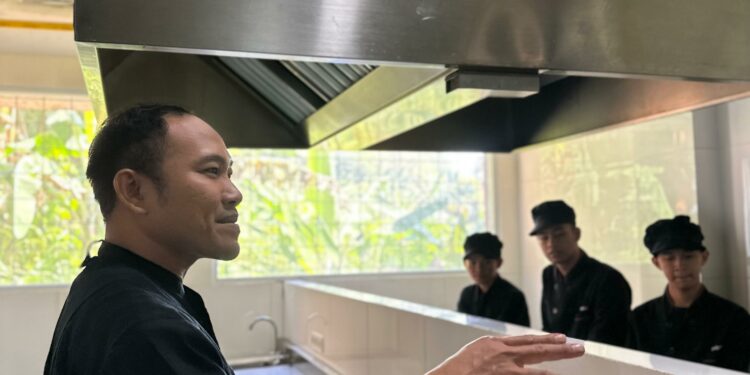 Aryaduta Suites Semanggi Hadirkan Semangat Kewirausahaan Lewat CSR “Sapta Rasa” di SMK Wikrama Bogor