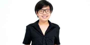 Kenneth Trevi melampaui batas disleksia, mewujudkan mimpi jadi penyanyi profesional. (Dok. Istimewa)