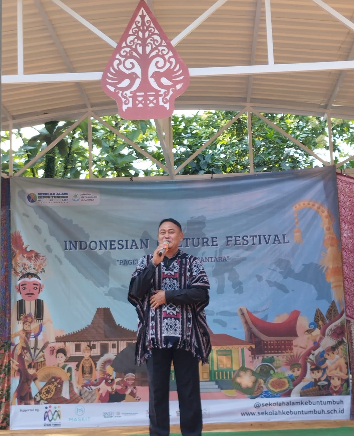 Direktur Sekolah Aalam Kebut Tumbuh Bapak Muhammad Syafir