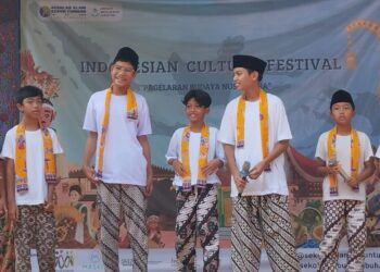 Pentas drama sekolah alam kebun tumbuh di acara ICF 2025