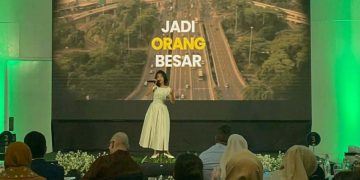 Naura Bahri, penyanyi asal Batam, Kepulauan Riau, menjadi perbincangan publik setelah viral di media sosial. (Dok. Istimewa)